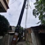 Tradisi Unik Pukulan Tiang Listrik di Cengkareng: Alarm Kampung Penjaga Malam yang Menenangkan