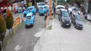 Taksi Listrik Tanpa Sopir Tabrak Restoran Ayam Goreng di Tangerang, Kerugian Capai Jutaan Rupiah