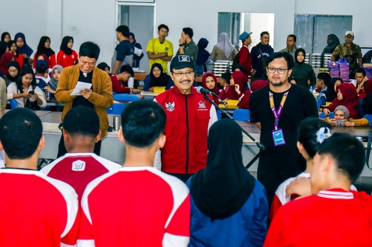 Gus Ipul: Sekolah Rakyat Model Terpadu Pengentasan Kemiskinan Ala Prabowo Subianto Gus Ipul: Sekolah Rakyat Model Terpadu Pengentasan Kemiskinan Ala Prabowo Subianto