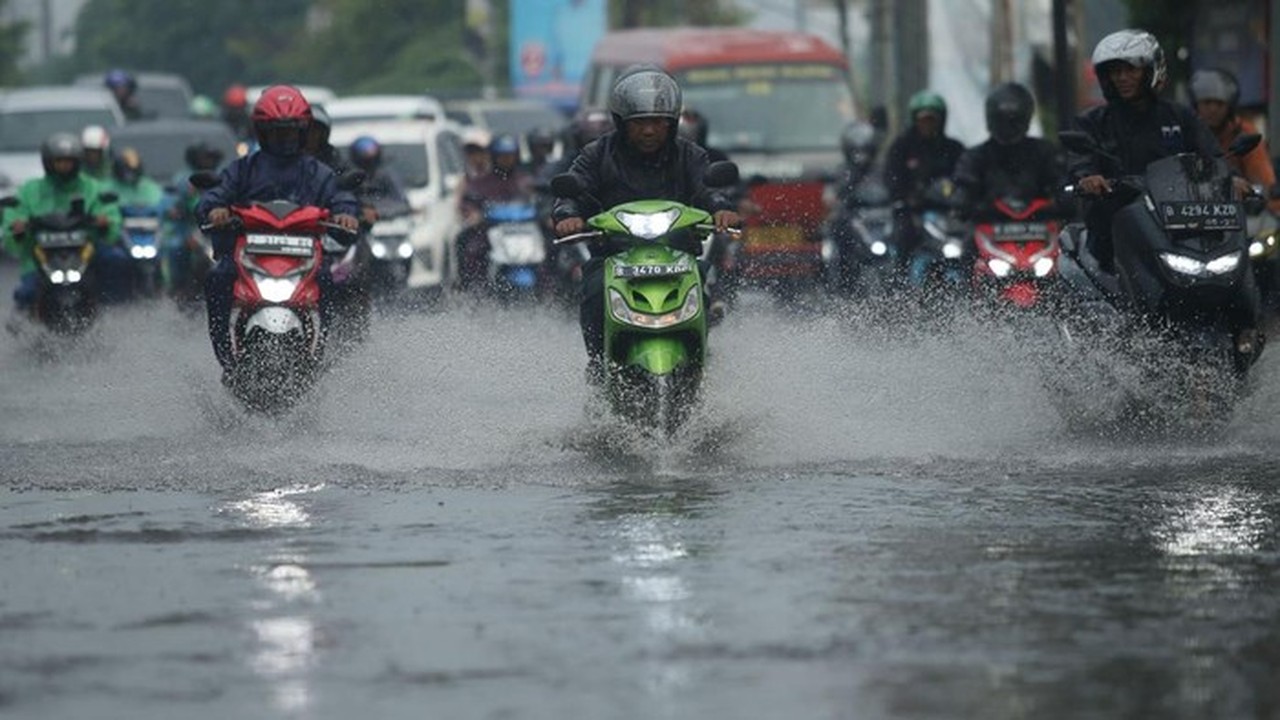BPBD DKI Jakarta Naikkan Status Siaga 3 di Pos Pantau Pesanggrahan dan Sunter Hulu Akibat Banjir BPBD DKI Jakarta Naikkan Status Siaga 3 di Pos Pantau Pesanggrahan dan Sunter Hulu Akibat Banjir
