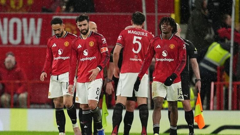 Manchester United Tunjukkan Mental Rapuh Usai Tersingkir dari Piala FA Lawan Brighton