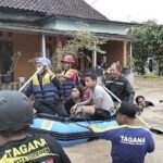 Tanggul Jebol dan Kali Meluap, Banjir Rendam Tiga Kecamatan di Cilegon