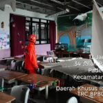Plafon SDN 05 Pademangan Timur Ambruk Saat Siswa Santap Makan Bergizi Gratis