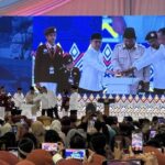 Prabowo Resmikan 166 Sekolah Rakyat di 34 Provinsi, Ungkap Momen Haru