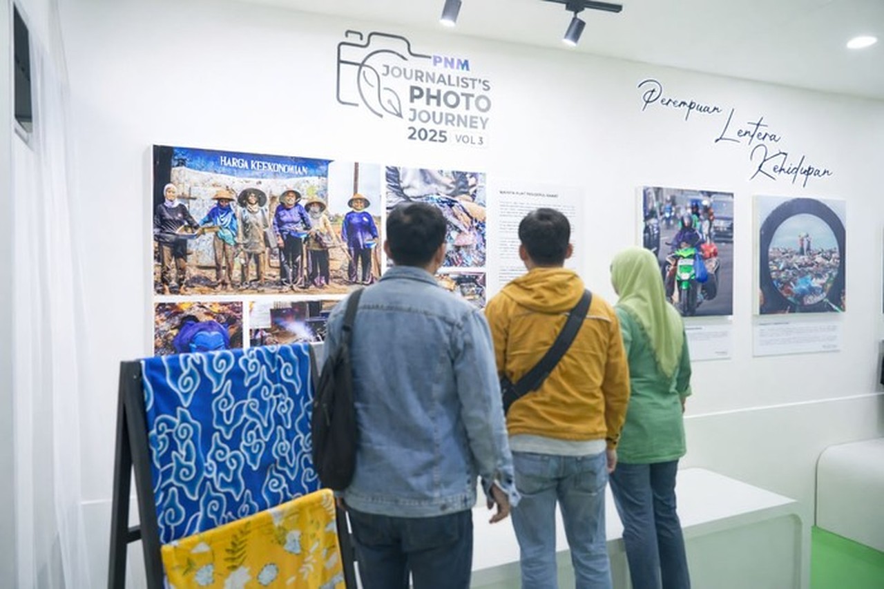 Pameran Foto Jurnalistik di MRT Bundaran HI Angkat Perjuangan Perempuan Lentera Kehidupan