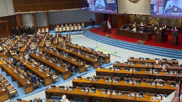 Puan Maharani Buka Masa Sidang 2026, 294 Anggota DPR Hadir dalam Rapat Paripurna