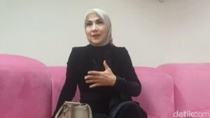 Venna Melinda Fokus Rawat Adik Berkebutuhan Khusus, Kenang Dukungan Penuh Sang Ayah