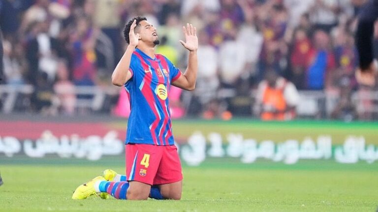 Ronald Araujo: Perjalanan Spiritual Buat Mental Makin Kuat Usai Juara Piala Super Spanyol Ronald Araujo: Perjalanan Spiritual Buat Mental Makin Kuat Usai Juara Piala Super Spanyol