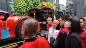 Hakim Cek Ferrari dan Harley Davidson di Sidang Kasus Minyak Goreng