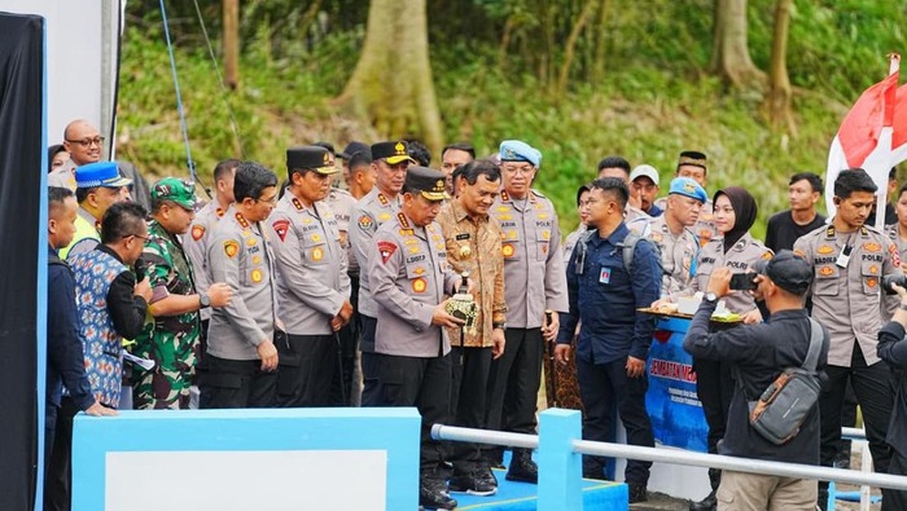 Kapolri Resmikan 19 Jembatan Merah Putih Presisi di Jawa Tengah, Permudah Akses Warga