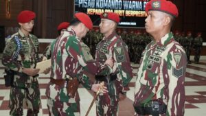 Panglima Kopassus Anugerahkan Sangkur Perak kepada 8 Prajurit Berdedikasi Tinggi