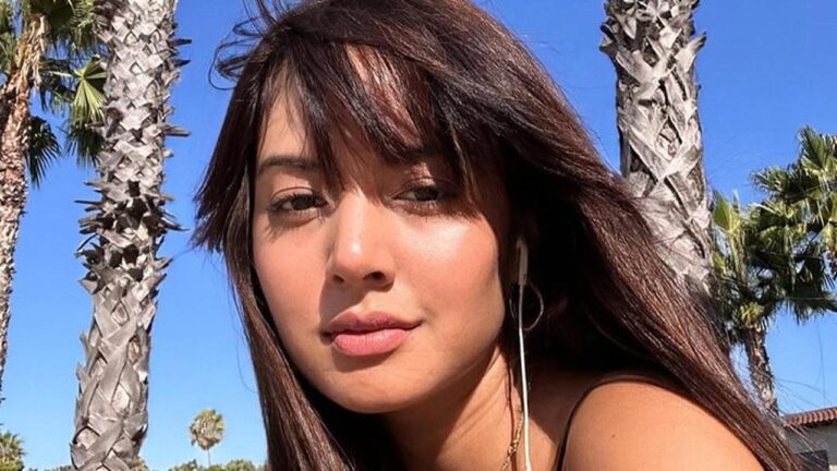 Aurelie Moeremans Ungkap Trauma Masa Lalu Lewat Buku ‘Broken Strings’