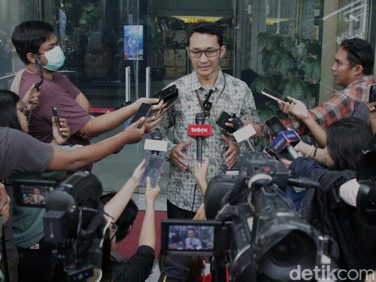 Gus Aiz Bantah Terima Duit Korupsi Haji, KPK Akui Kantongi Bukti Aliran Dana