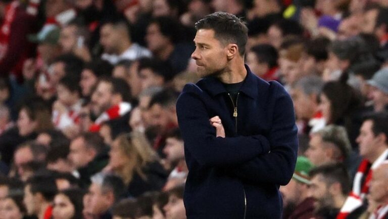 Xabi Alonso Dinasihati: Jangan Terburu-buru Terima Tawaran Manchester United