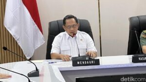 Mendagri Tito Karnavian Lantik Tiga Pejabat Pimpinan Tinggi Madya, Tekankan Kompetensi dan Inisiatif
