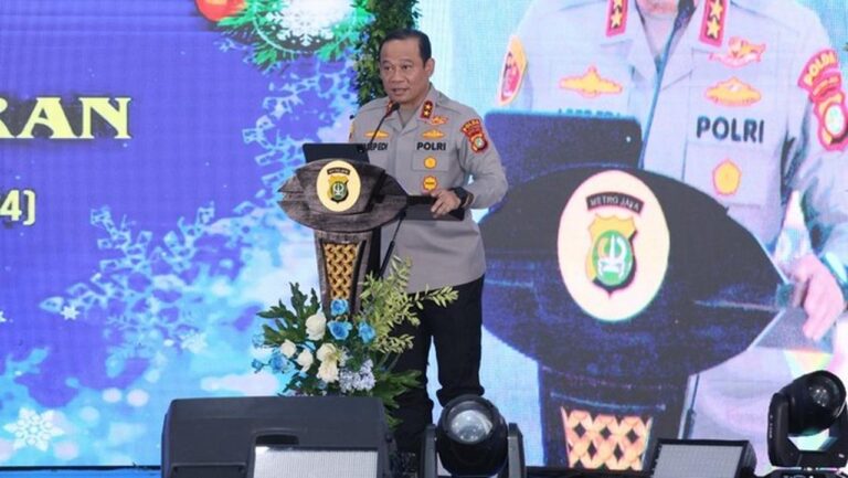 Kapolda Metro Jaya Ajak Jajaran Perkuat Ketulusan Pengabdian Lewat Semangat Natal 2025