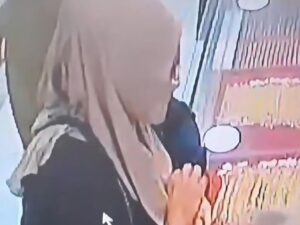 Wanita Beraksi di Toko Emas Bogor, Gelang 5 Gram Raib Digasak Saat Coba Perhiasan