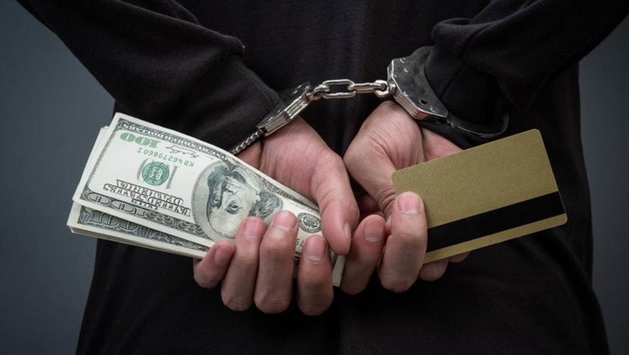 Enam Oknum Wartawan Gadungan Kepung Pengusaha Bogor, Peras Ratusan Juta Rupiah Enam Oknum Wartawan Gadungan Kepung Pengusaha Bogor, Peras Ratusan Juta Rupiah