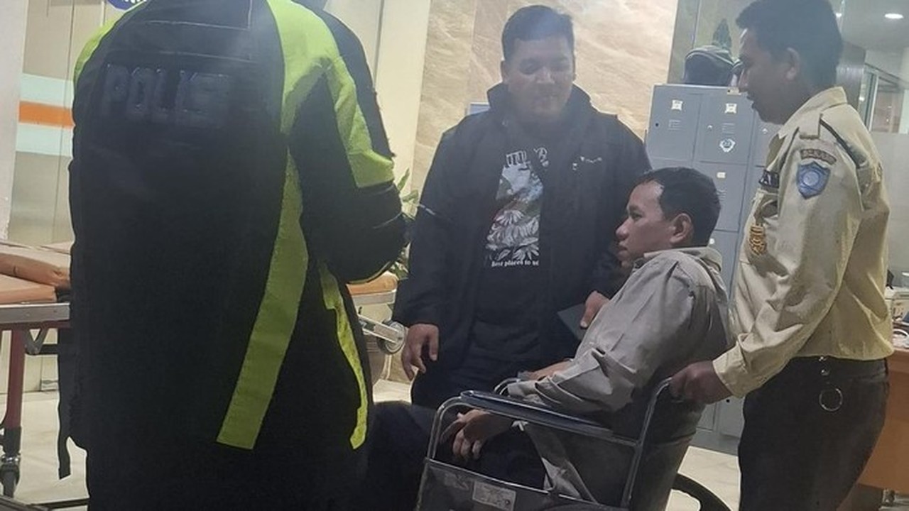 Pengemudi Avanza Lawan Arah dan Seret Pemotor di Bekasi, Berujung Diamuk Massa