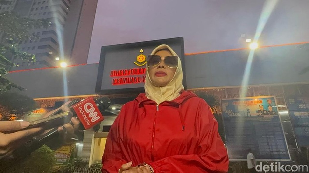 Dokter Detektif Kawal Pemeriksaan Richard Lee sebagai Tersangka di Polda Metro Jaya Dokter Detektif Kawal Pemeriksaan Richard Lee sebagai Tersangka di Polda Metro Jaya