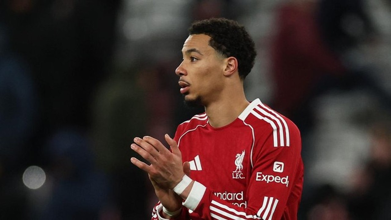 Liverpool Tanpa Ekitike? Slot Akui Striker Top Skor Belum Pulih Total