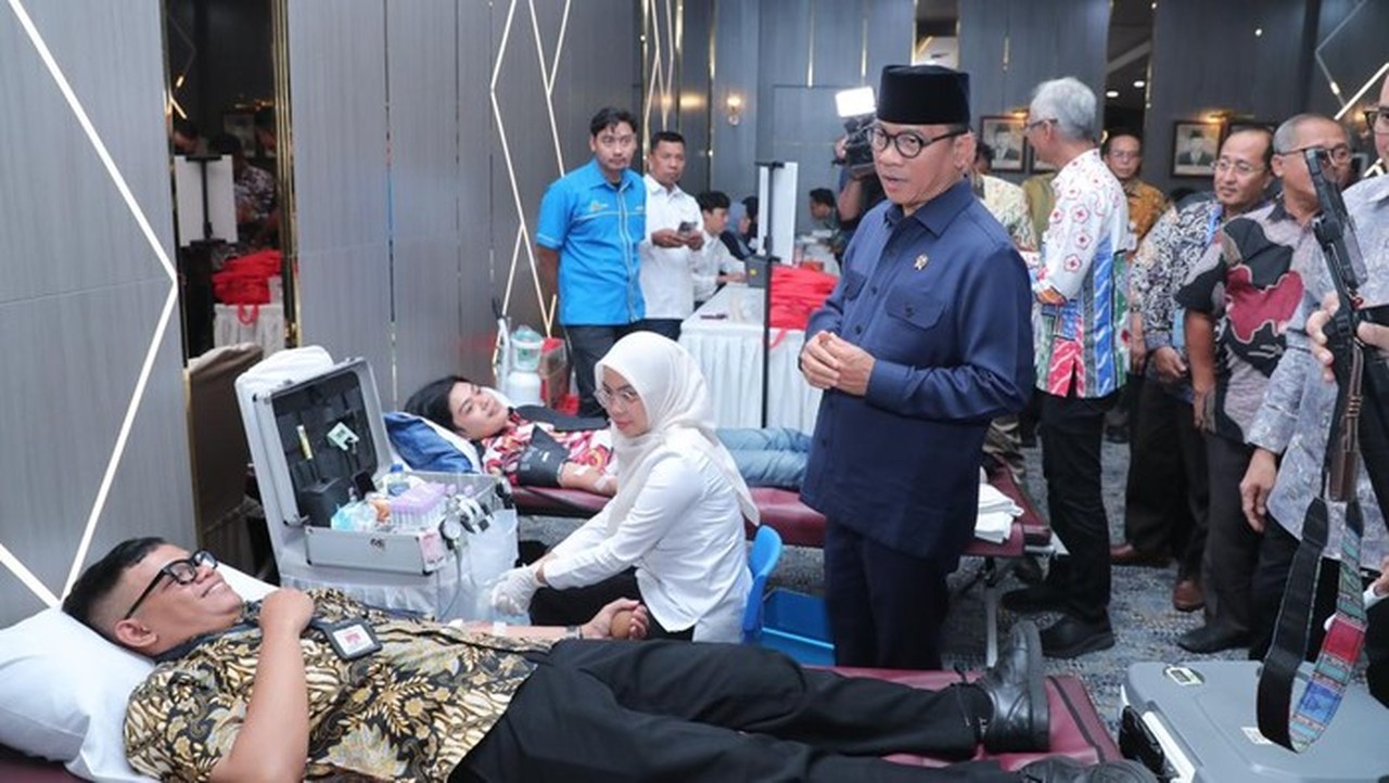 Menteri Yandri Susanto Luncurkan Gerakan Donor Darah Nasional dari Desa untuk Indonesia