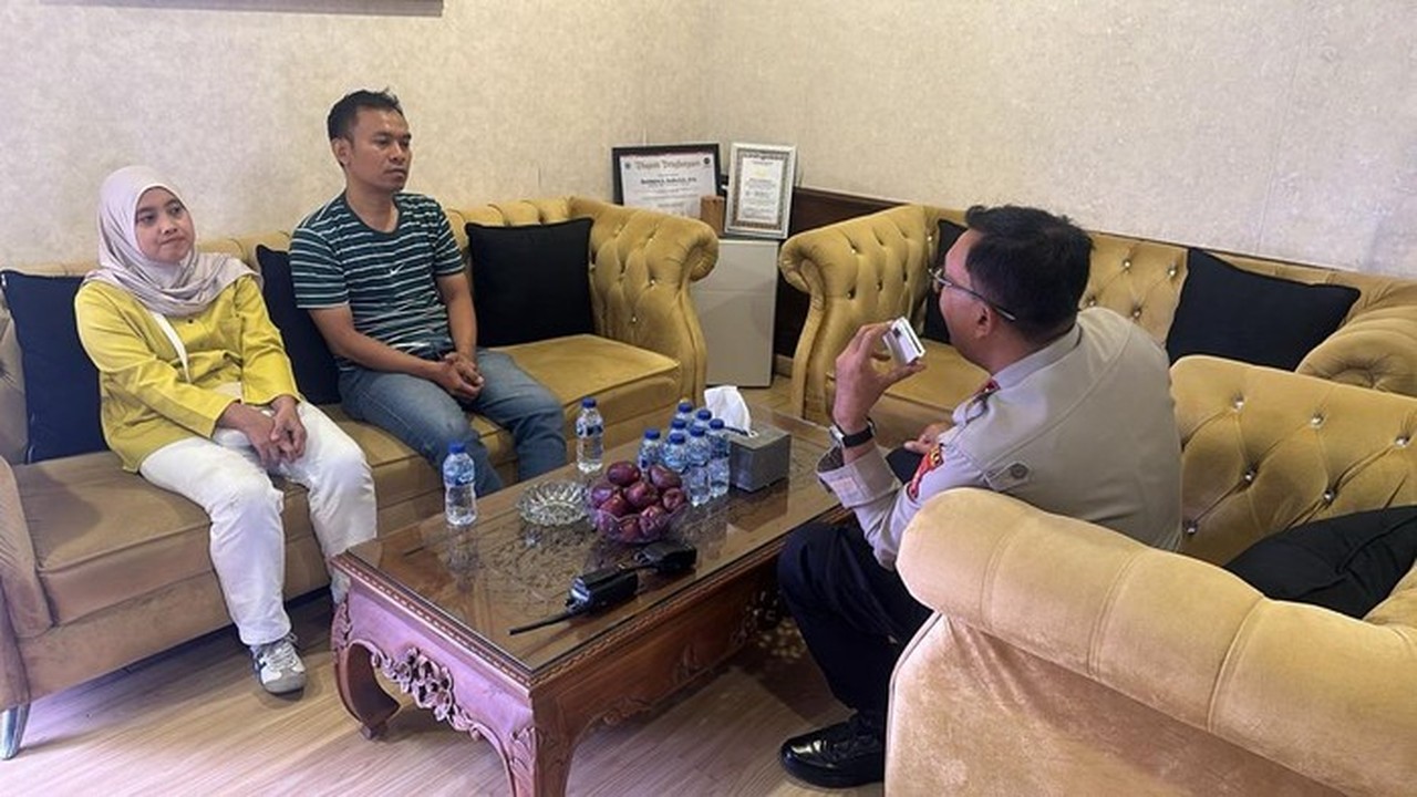 Detik-detik Pasutri Lompat dari Motor Selamat dari Truk Mundur di Flyover Ciputat