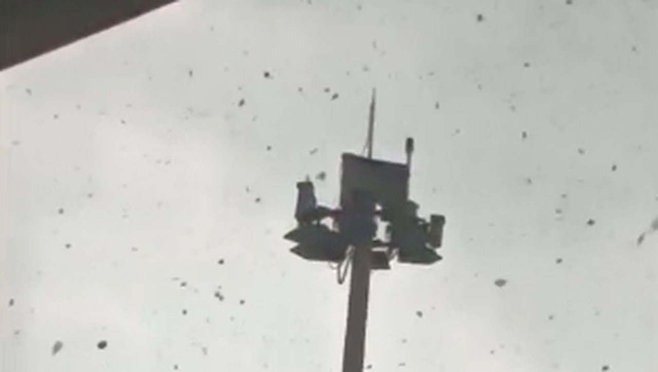 Angin Puting Beliung Terjang Bandara Juanda, 3 Penerbangan Dialihkan ke Semarang