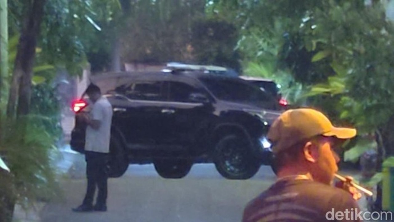 Eggy Sudjana dan Damai Hari Lubis Temui Jokowi di Solo, Bahas Silaturahmi