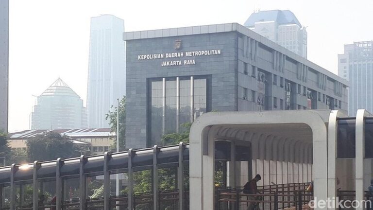 Polda Metro Hentikan Penyelidikan Kematian Diplomat Arya Daru, Tak Ditemukan Unsur Pidana Polda Metro Hentikan Penyelidikan Kematian Diplomat Arya Daru, Tak Ditemukan Unsur Pidana