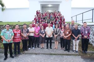 Wamendagri Ajak Siswa Sekolah Rakyat Minahasa Semangat Belajar Demi Masa Depan Bangsa