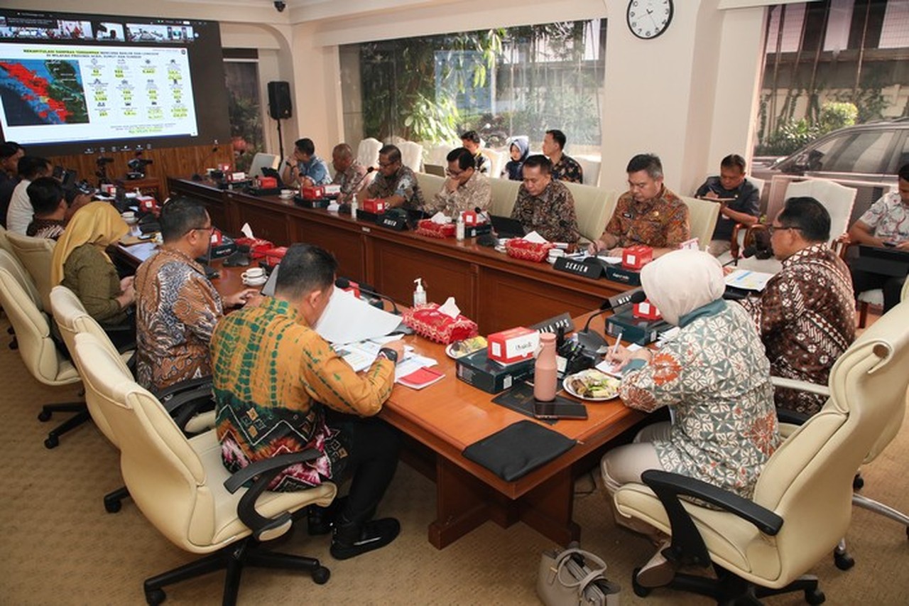 Mendagri Tito Karnavian Verifikasi 52 Daerah Terdampak Bencana di Sumatera Mendagri Tito Karnavian Verifikasi 52 Daerah Terdampak Bencana di Sumatera