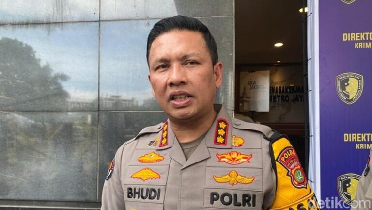 Polda Metro Jaya Selidiki Laporan Terhadap Komika Pandji Pragiwaksono Terkait Materi ‘Mens Rea’