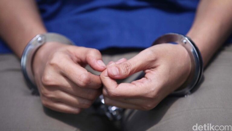 Nenek Pencuri Baju di Tanah Abang Berakhir Damai dengan Ganti Rugi Sebagian Nenek Pencuri Baju di Tanah Abang Berakhir Damai dengan Ganti Rugi Sebagian